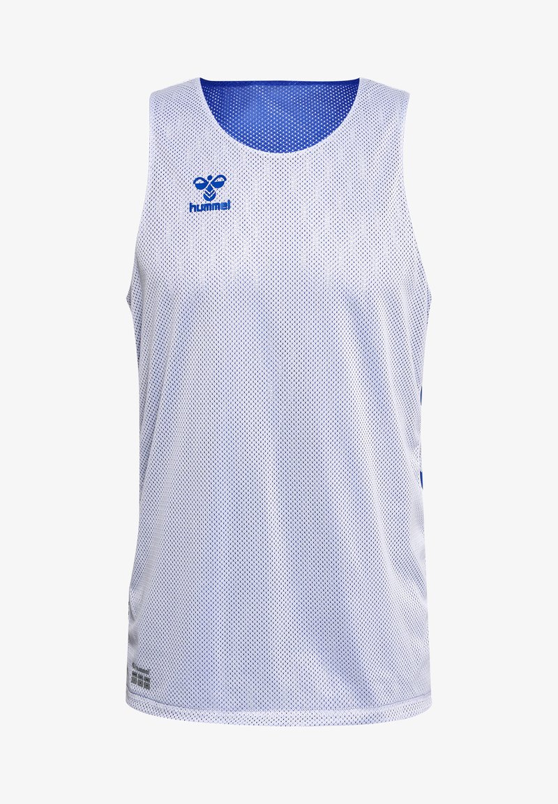Canottiera atletica bianca in tessuto a rete, con accenti blu e logo. Design senza maniche con scollatura rotonda e texture traspirante.