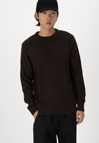 Jack & Jones JJROY KNIT CREW NECK - Pulover - mulch