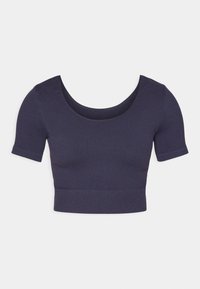 Náměsíčný modrý krátký rukáv crop top vyrobený z žebrované tkaniny, s kulatým výstřihem a přiléhavým střihem. Jednoduchá a hladká textura.