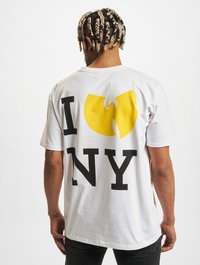 Witte katoenen t-shirt met grote zwarte tekst "I NY" en een gele Wu-Tang Clan logo op de achterkant. Korte mouwen, comfortabele pasvorm.