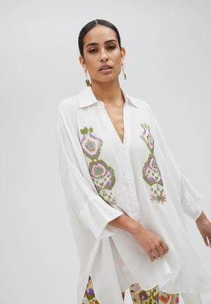 LOLA CASADEMUNT Blusa - white