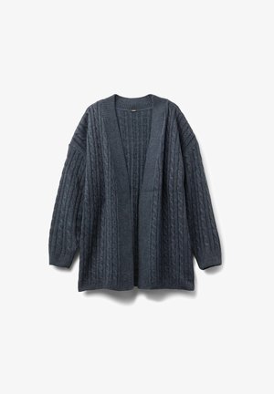 Dunkelgrauer, grob gestrickter Cardigan mit offenem Vorderteil, weiten Ärmeln und gerippter Textur. Auffällige Musterdetails im gesamten Kleidungsstück.