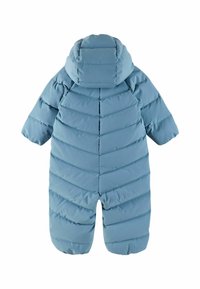 Jasnoniebieski ocieplany kombinezon dla niemowląt z kapturem, długimi rękawami i wzorem w chevron, rozłożony na płasko, pokazujący tył.