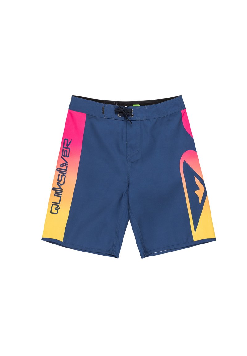 Marinblå badshorts med sidopanel i rosa och gul gradient, svart snörning och Quiksilver-logga tryckt i svart på sidan.