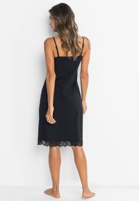bonprix Camicia da notte - black