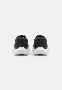New Balance 520V8 UNISEX - Cestná bežecká obuv - black