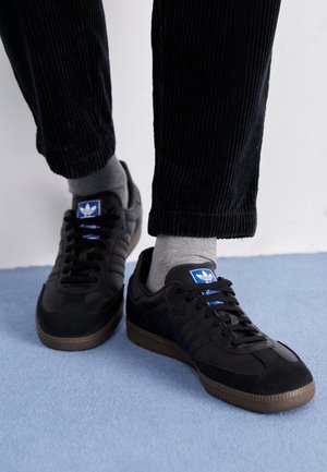 adidas Originals SAMBA OG UNISEX - Joggesko - core black