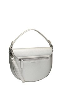 Borsa a mano in pelle color crema con forma arrotondata, finitura texturizzata, manico superiore e tracolla regolabile. Presenta un scomparto con zip.