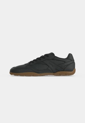 HUGO, KEESTON - Маратонки - black