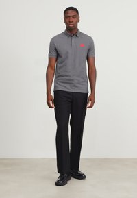 HUGO DERESO - Poloskjorter - medium grey