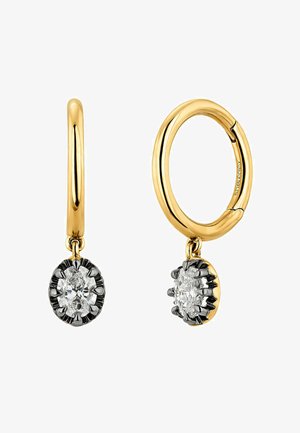 Los pendientes de aro de oro presentan un colgante desmontable con una gema ovalada clara adornada por un engaste de garra negro. Acabado suave y pulido.