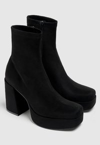 PULL&BEAR Botines de tacón - black