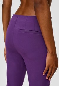QS MIT BIESEN - Broek - lila