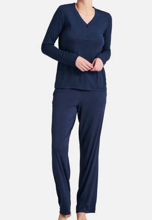 Mörkblå långärmad pyjamasuppsättning med V-hals och knappslå; mjukt, lätt tyg; avslappnade byxor med elastisk midja.