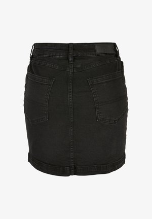 Mini-jupe en denim noir avec deux poches arrière, passants de ceinture et détails de coutures surpiquées.