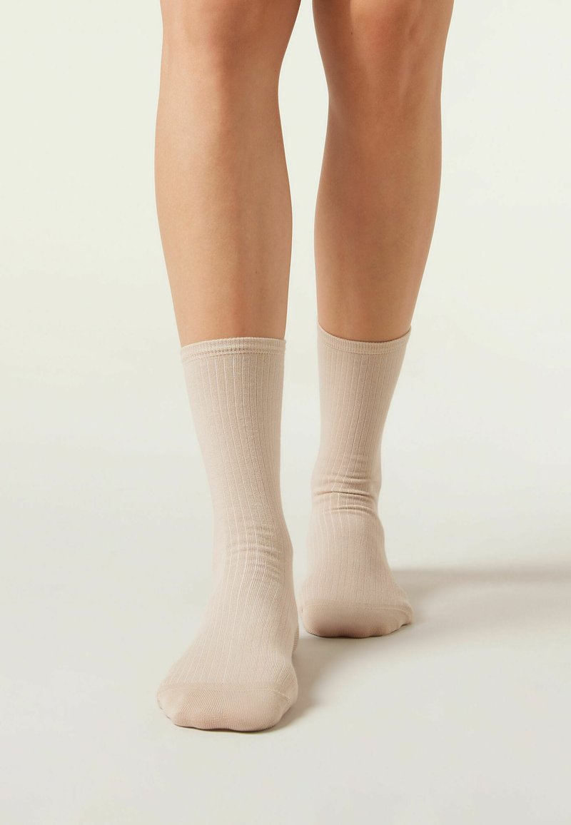 Calzedonia KURZE STREIFEN - Calcetines - beige