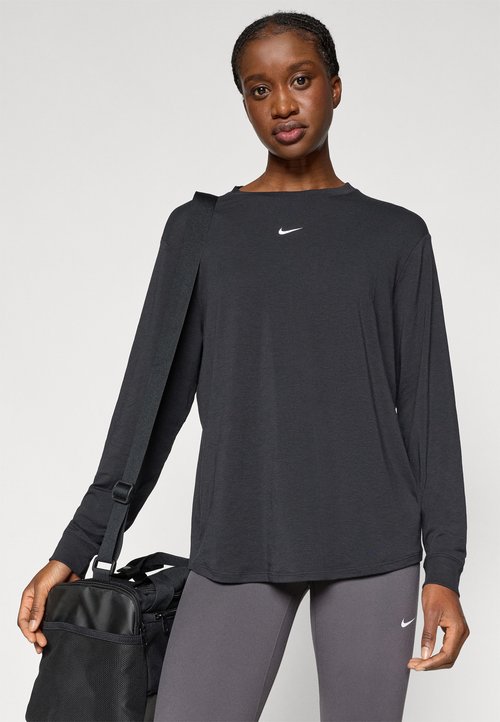 Nike Sportshirt 'ONE' — photo 4