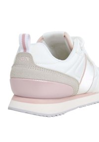 Pepe Jeans Sportbačiai - off white