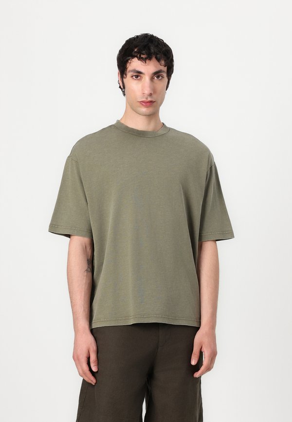 SLHNIELS LOOSE TEE - Basic T-shirt - kalamata