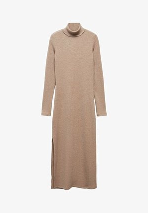 Beżowa sukienka z dzianiny z golfem, długimi rękawami, o długości do połowy łydki, z prążkowaną fakturą i bocznymi rozcięciami dla lepszej swobody ruchów i wygody.