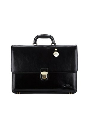 Czarna skórzana teczka o gładkim wykończeniu, wyposażona w górne uchwyty, metalowy zatrzask oraz złotą plakietkę z logo. Prostokątny kształt i usztywniona konstrukcja.