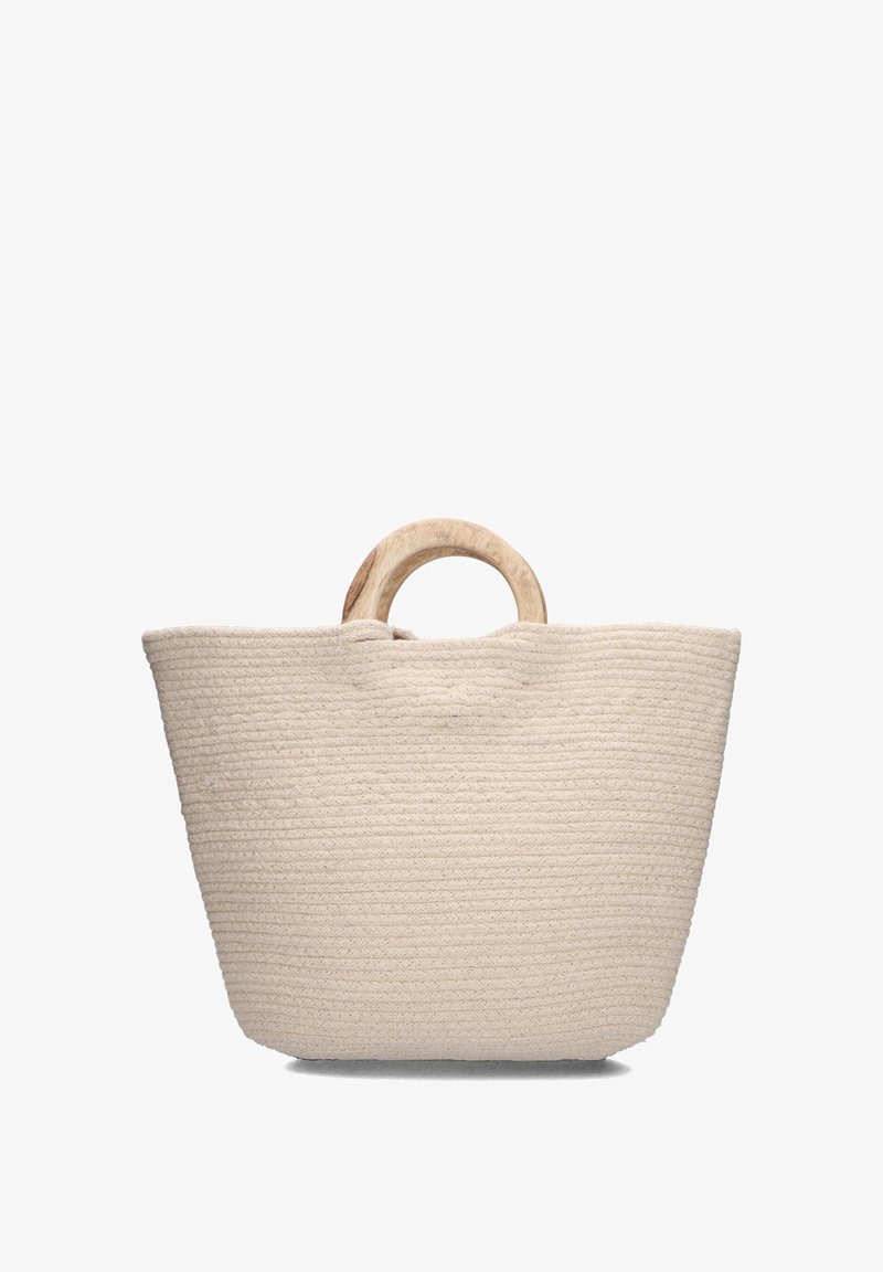 Beige geweven tote bag met een gestructureerd oppervlak, voorzien van een ronde houten handgreep en een gestroomlijnde vorm. Geen externe zakken of versieringen.