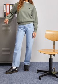 Carhartt WIP Vaqueros rectos - bleached denim