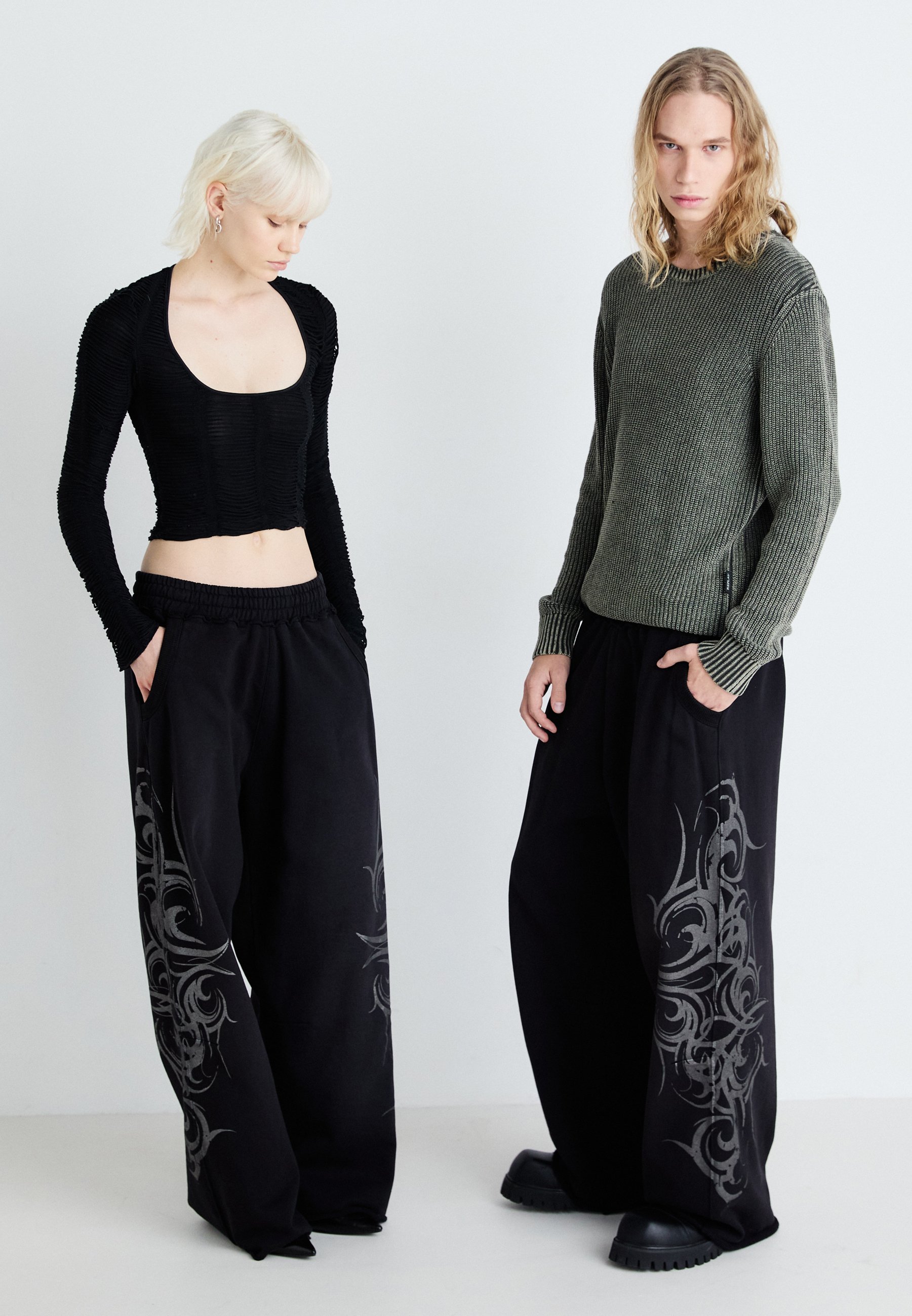 ☆JADED LONDON☆ Tattoo Double Layer Hooded Mist フーディ 20THFEB5684.jpg?v=1743094565