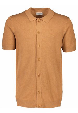Polo a maniche corte in bronzo realizzato in tessuto a maglia. Caratterizzato da un colletto, chiusura frontale con bottoni e orlo e polsini a costine. Dettaglio del logo in piccolo.