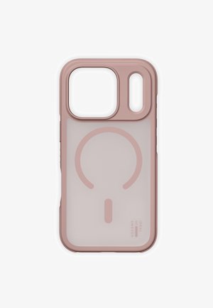 Kaitsev telefoniümbris summutatud roosakas toonis, läbipaistva tagakülje ja ümmarguse traadita laadimise indikaatoriga, mõeldud kahekordse kaamera ja välgu avadega.