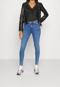 Pepe Jeans Vaqueros pitillo - light-blue denim