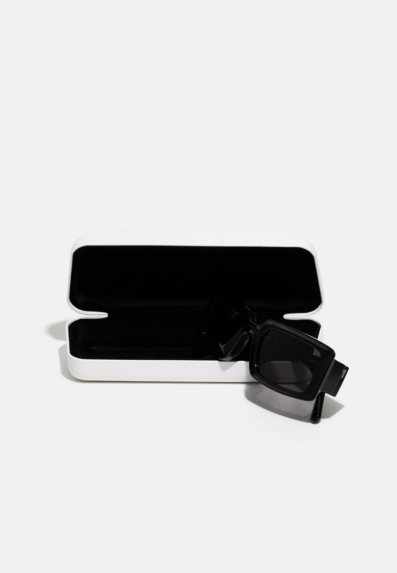 Herren Taschen & Koffer | Calvin Klein Jeans UNISEX Sonnenbrille black/schwarz - NZ43652 Herren Taschen & Koffer | Calvin Klein Jeans UNISEX Sonnenbrille black/schwarz - NZ43652