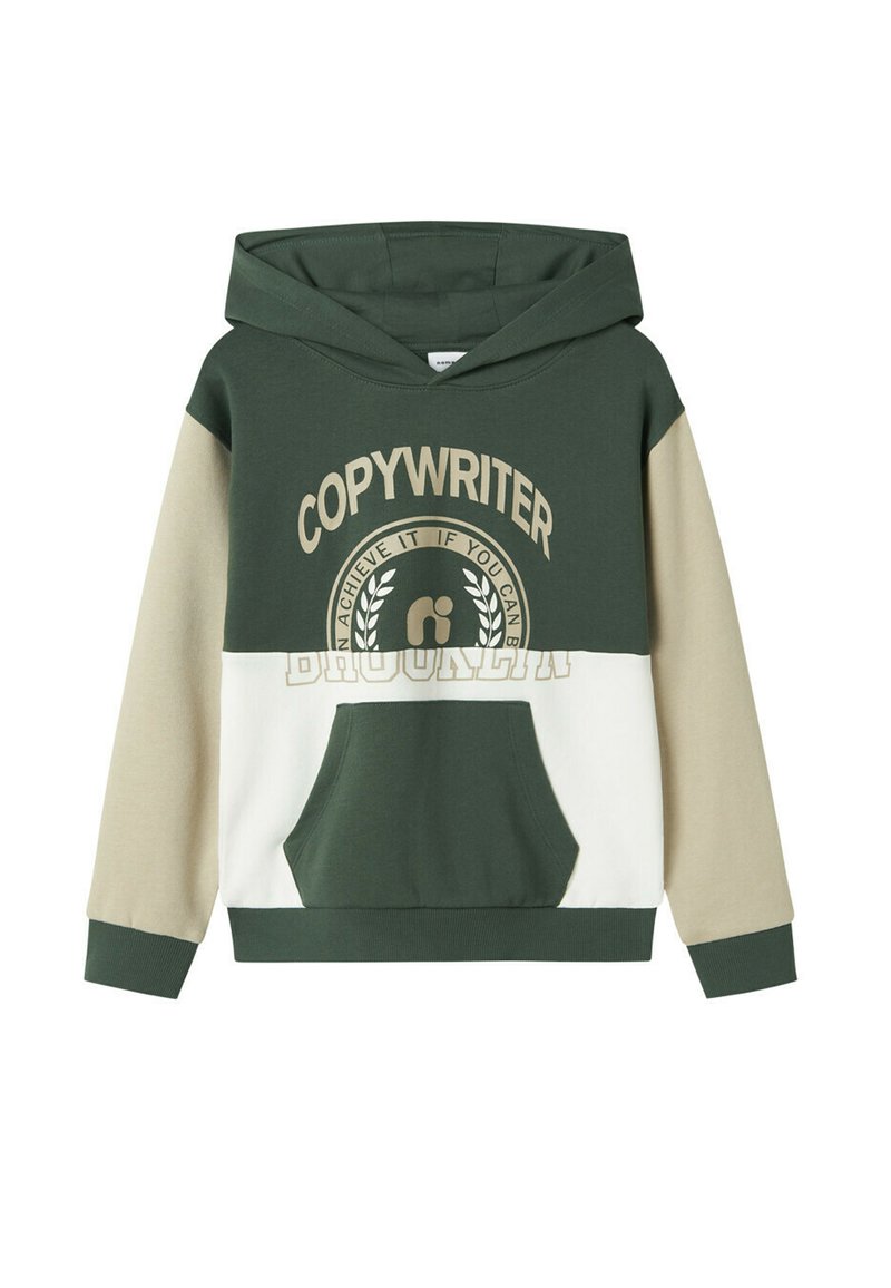 Sweatshirt à capuche avec un design en blocs de couleur vert, beige et blanc, arborant le texte imprimé "COPYWRITER" et une poche kangourou �à l'avant.