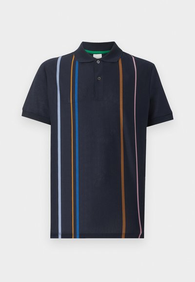 Polo à manches courtes bleu marine avec col et rayures verticales en bleu clair, bleu, marron et rose sur le devant.