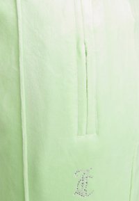 Juicy Couture TINA TRACK - Calças de fato de treino - mint