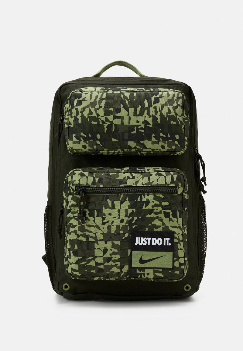 Nike Performance UTILITY SPEED CAMo UNISEX Tagesrucksack sequoia/alligator/grün Zalando.de