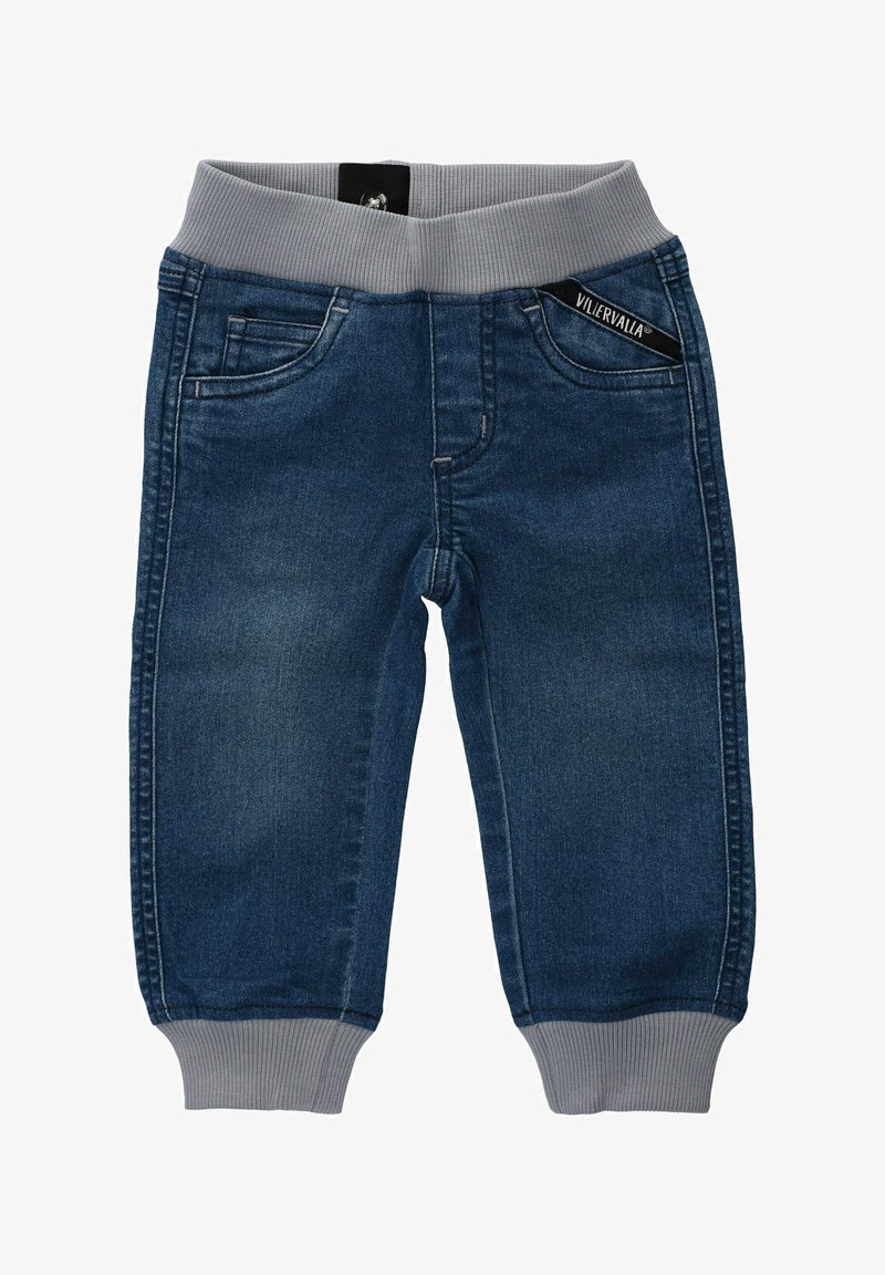 Joggers de mezclilla con un lavado azul oscuro, cinturilla acanalada gris, diseño de cinco bolsillos y puños ajustados. Presenta una etiqueta de marca en la cinturilla.