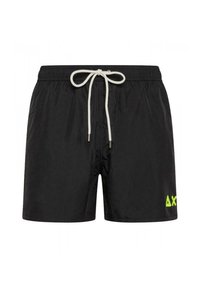 Costumi da bagno neri realizzati in materiale leggero, con vita elastica e cordoncino bianco. Presentano un logo verde sul lato destro in basso.