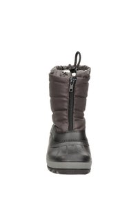 Černá zimní bota s polstrovaným šedým vrškem, předním zipem a gumovou podešví. Má stažený vršek pro pohodlné uchycení a texturované akcenty.