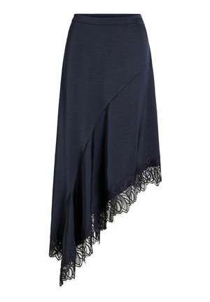 Jupe asymétrique bleu marine avec bordure en dentelle le long de l'ourlet en biais, avec un devant style portefeuille et une ceinture lisse.
