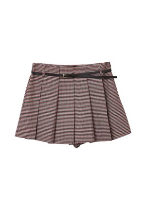 Pleated shorts in a red and black houndstooth pattern, featuring a black belt with a silver buckle. Made from woven fabric.