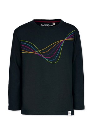 Chemise noire à manches longues avec des lignes courbes colorées traversant horizontalement la poitrine et une petite étiquette blanche en bas de l'ourlet.