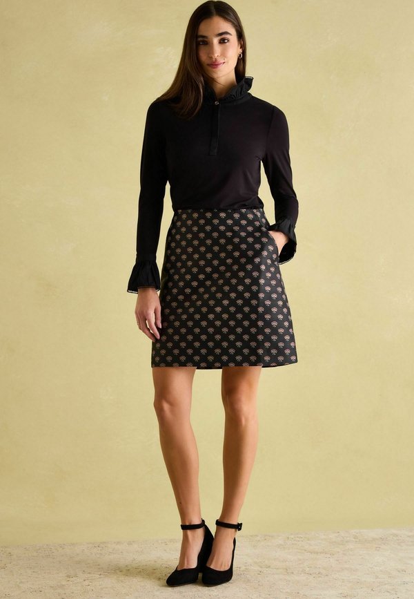 REGULAR FIT - ANNALISE - A-Linien-Rock