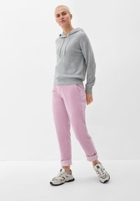 s.Oliver Pantalon classique - perlmuttrosa