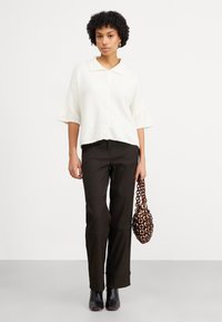 Gestuz ALPHAGZ TEE CARDIGAN - Paprasti marškinėliai - ivory