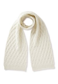 Sciarpa a maglia color crema con un motivo a diamante testurizzato, adornata da sottili riflessi luminosi e estremità a coste.