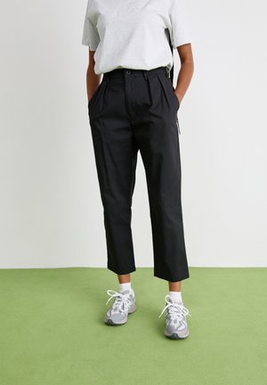 Trousers - black