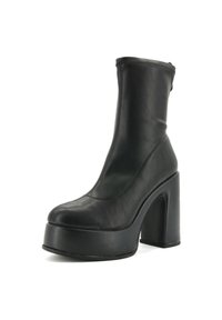Czarne skórzane botki za kostkę z wysokim słupkowym obcasem i platformą. Posiadają gładką fakturę oraz przeszycia wzdłuż cholewki.