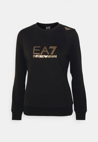Zwarte sweatshirt van katoen, met een gouden studded "EA7 Emporio Armani" logo op de voorkant en een decoratieve accenten op de schouder.