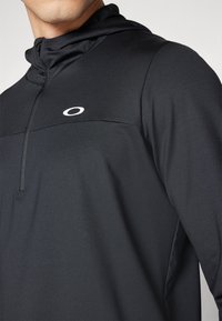Oakley GRAVITY RANGE  - Top dugih rukava - blackout